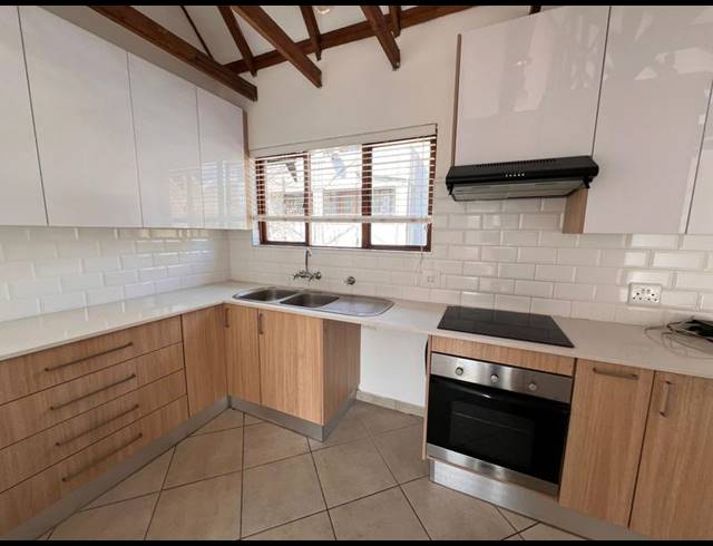 2 BEDROOM PROPERTY TO RENT IN SUNNINGHILL